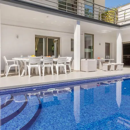 Vila Palmbeach By Interhome