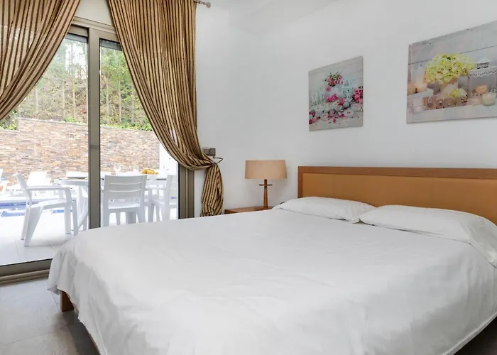 Villa Palmbeach By Interhome Lloret de Mar