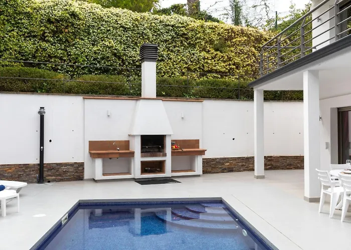 Palmbeach By Interhome * Lloret de Mar