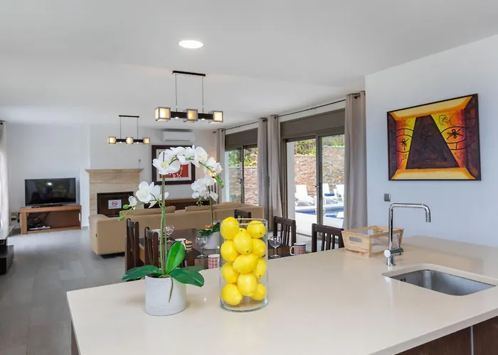 Villa Palmbeach By Interhome Lloret de Mar