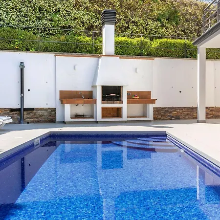 Villa Palmbeach By Interhome