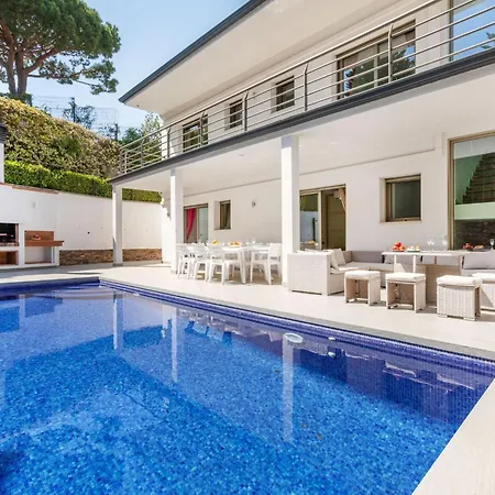 Villa Palmbeach By Interhome Lloret de Mar