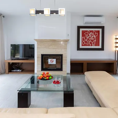 Palmbeach By Interhome * Lloret de Mar