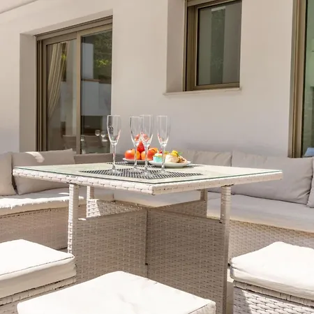 Palmbeach By Interhome * Lloret de Mar